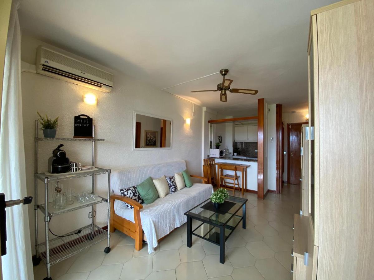 Apartment Con Piscina En 1ª Linea De Playa En